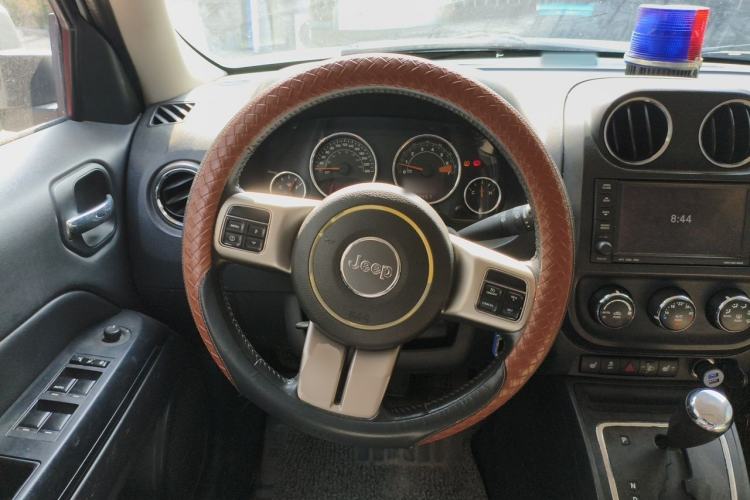 Used Jeep Patriot 2013 2.4 Luxury Navigation Edition Steering Wheel