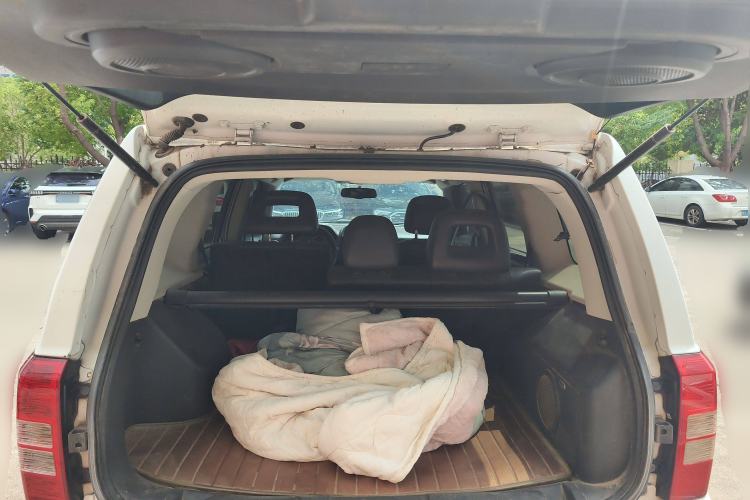 Used Jeep Patriot 2013 2.4 Luxury Navigation Edition Trunk