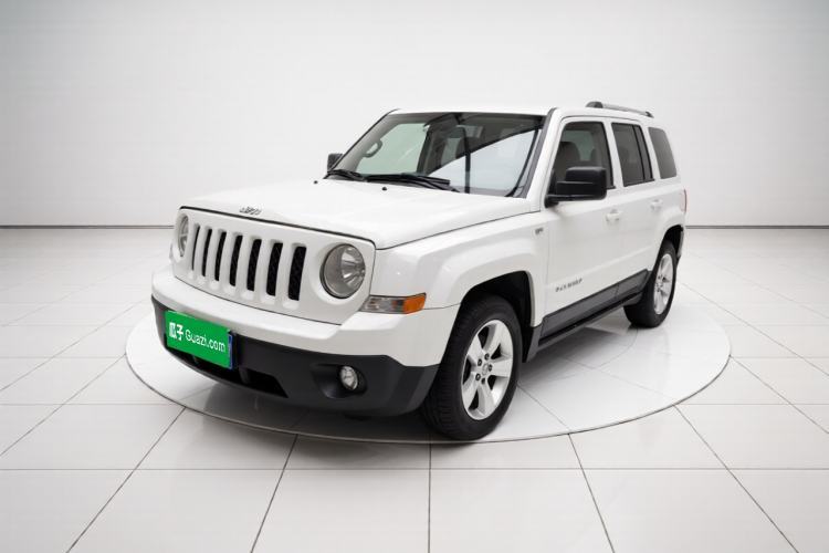Used Jeep Patriot 2013 2.4 Luxury Navigation Edition Guazi used car, China used car export, Used car for sale, Used cars, Cheapest cars for sale