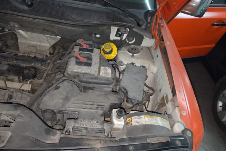 Used Jeep Patriot 2013 2.4 Luxury Navigation Edition Engine Bay Left