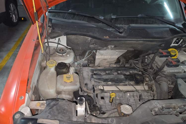 Used Jeep Patriot 2013 2.4 Luxury Navigation Edition Engine Bay Right