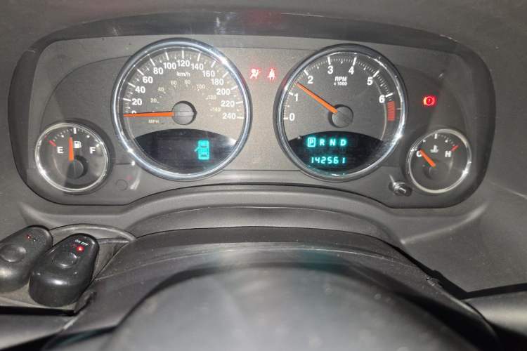 Used Jeep Patriot 2013 2.4 Luxury Navigation Edition Odometer Close Up