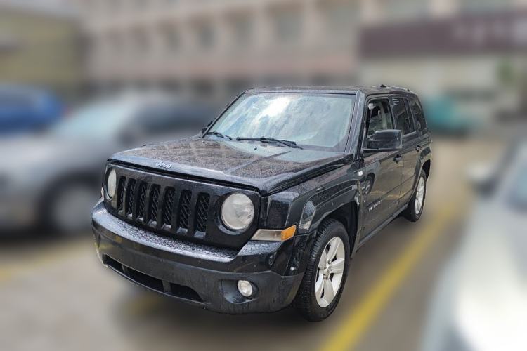 Used Jeep Patriot 2014 2.4L Luxury Navigation Edition Guazi used car, China used car export, Used car for sale, Used cars, Cheapest cars for sale