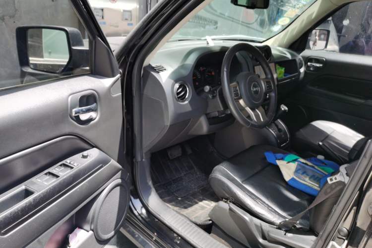 Used Jeep Patriot 2014 2.0L Sport Enhanced Edition Driver Seat