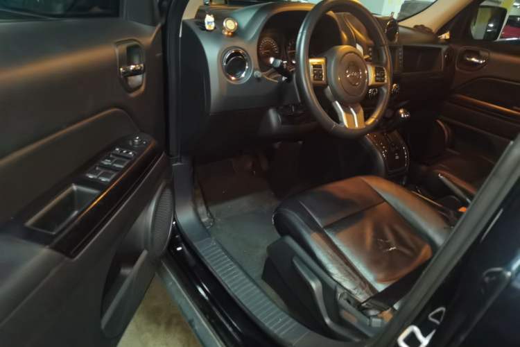 Used Jeep Patriot 2014 2.4L Sport Edition Driver Seat