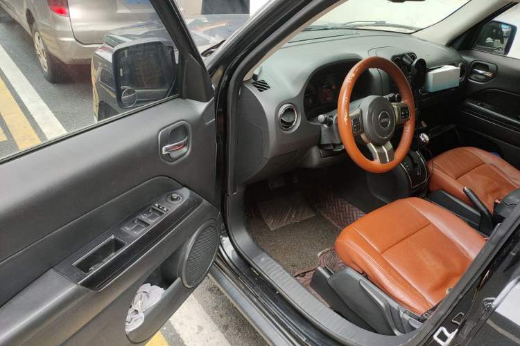 Used Jeep Patriot 2014 2.4L Sport Edition Driver Seat
