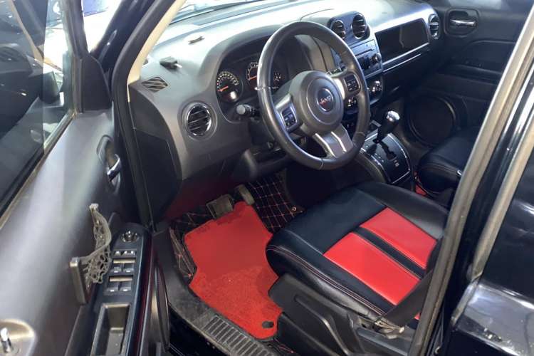 Used Jeep Patriot 2014 2.4L Sport Edition Driver Seat