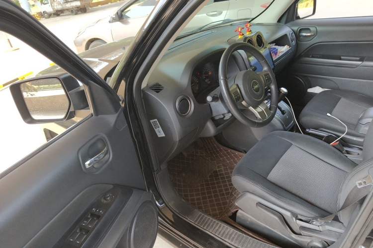 Used Jeep Patriot 2014 2.4L Sport Edition Driver Seat