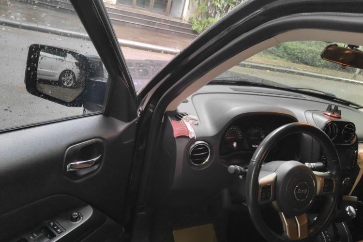 Used Jeep Patriot 2014 2.4L Sport Edition Driver Seat