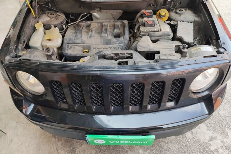 Used Jeep Patriot 2014 2.4L Sport Edition Engine Bay