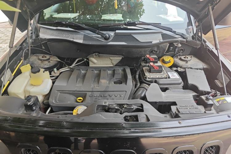 Used Jeep Patriot 2014 2.4L Sport Edition Engine Bay