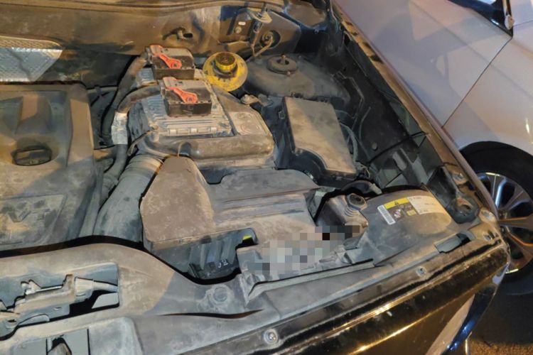 Used Jeep Patriot 2014 2.4L Luxury Navigation Edition Engine Bay Left