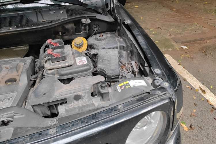 Used Jeep Patriot 2014 2.4L Sport Edition Engine Bay Left