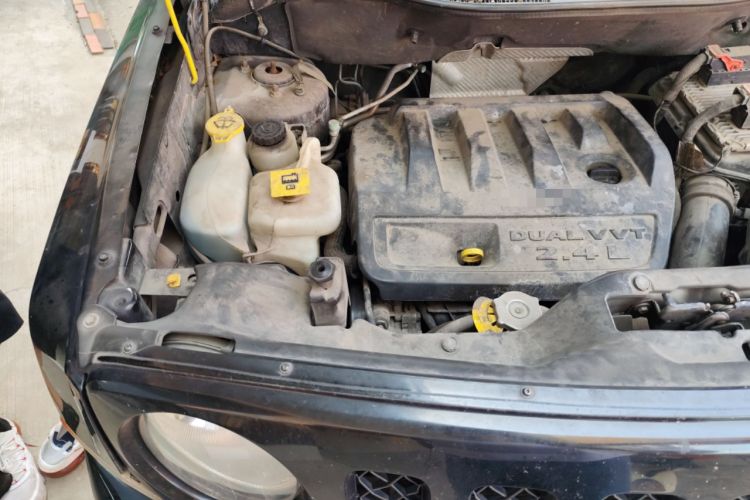 Used Jeep Patriot 2014 2.4L Sport Edition Engine Bay Right