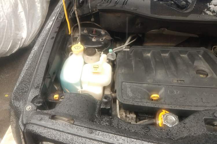 Used Jeep Patriot 2014 2.0L Sport Enhanced Edition Engine Bay Right