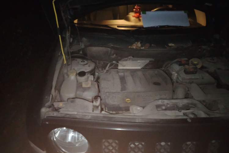 Used Jeep Patriot 2014 2.4L Sport Edition Engine Bay Right