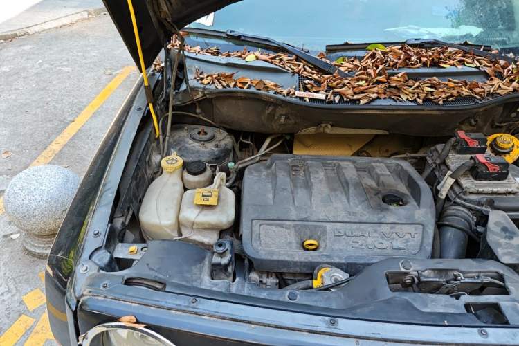 Used Jeep Patriot 2014 2.0L Sport Enhanced Edition Engine Bay Right
