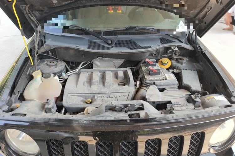 Used Jeep Patriot 2014 2.4L Sport Edition Engine Bay