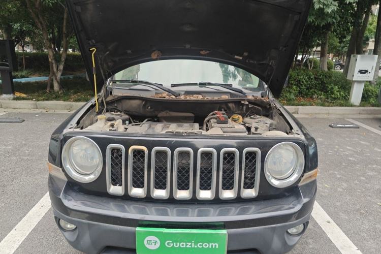 Used Jeep Patriot 2014 2.4L Sport Edition Engine Bay