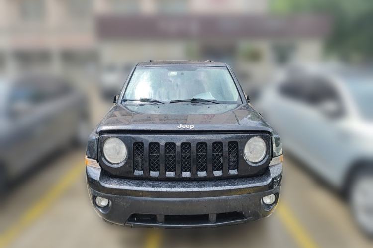 Used Jeep Patriot 2014 2.4L Luxury Navigation Edition Front