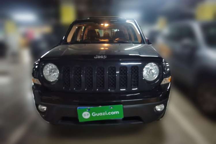 Used Jeep Patriot 2014 2.4L Sport Edition Front