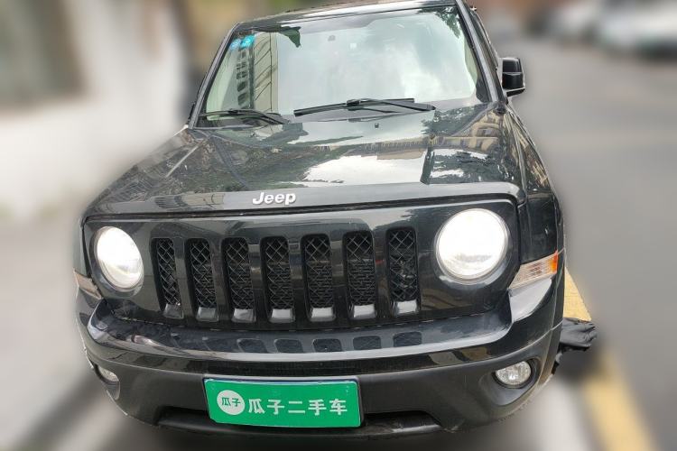 Used Jeep Patriot 2014 2.4L Sport Edition Front