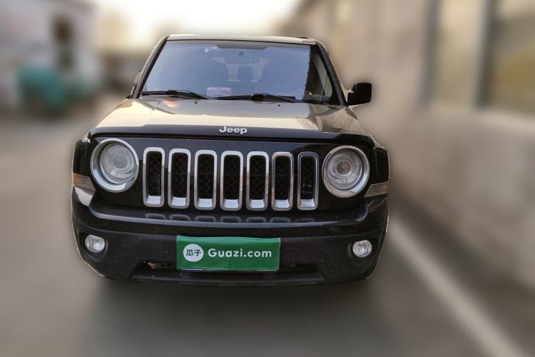 Used Jeep Patriot 2014 2.4L Luxury Navigation Edition Front