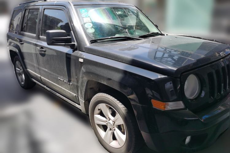 Used Jeep Patriot 2014 2.0L Sport Enhanced Edition Front Right 45 Deg