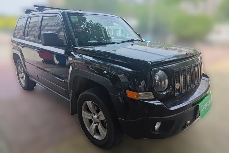 Used Jeep Patriot 2014 2.4L Sport Edition Front Right 45 Deg
