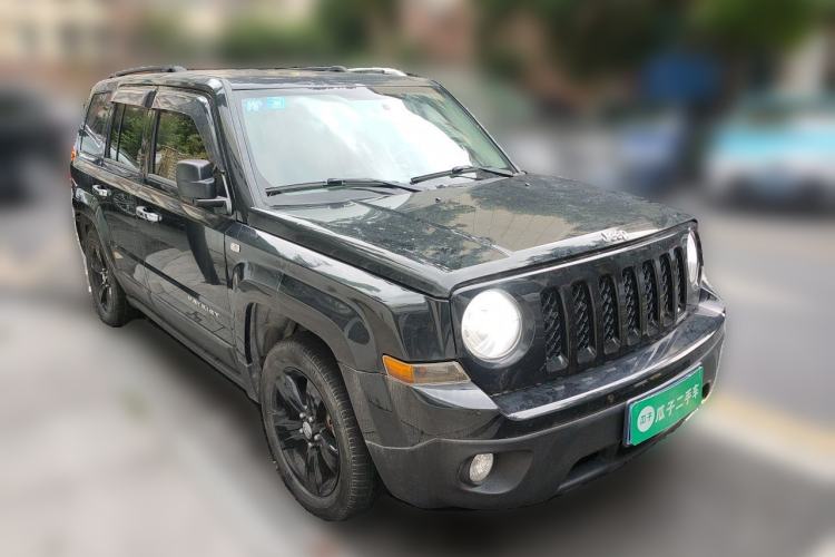 Used Jeep Patriot 2014 2.4L Sport Edition Front Right 45 Deg