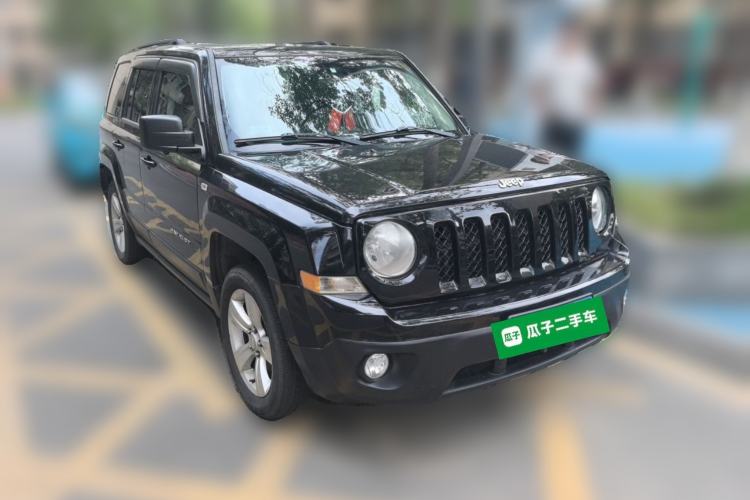 Used Jeep Patriot 2014 2.4L Sport Edition Front Right 45 Deg