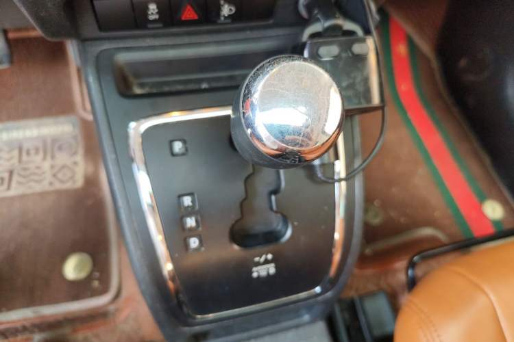 Used Jeep Patriot 2014 2.4L Sport Edition Gear Lever