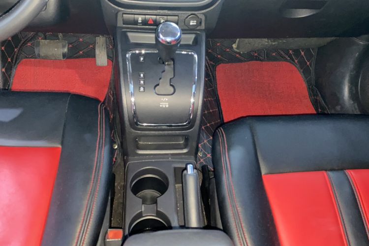 Used Jeep Patriot 2014 2.4L Sport Edition Gear Lever