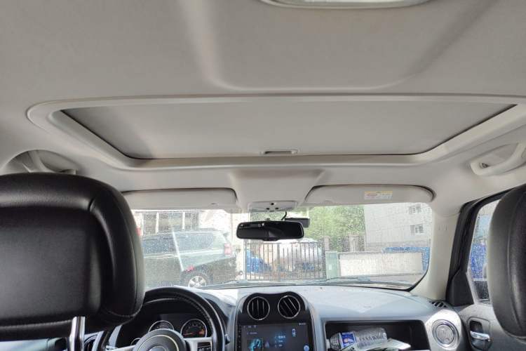 Used Jeep Patriot 2014 2.4L Luxury Navigation Edition Headliner