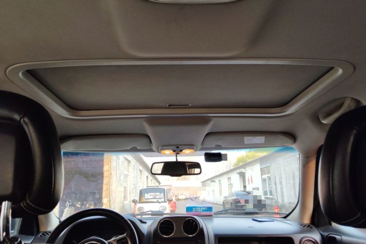 Used Jeep Patriot 2014 2.4L Luxury Navigation Edition Headliner
