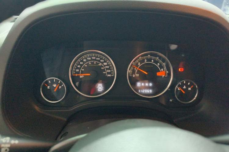 Used Jeep Patriot 2014 2.4L Luxury Navigation Edition Instrument Cluster