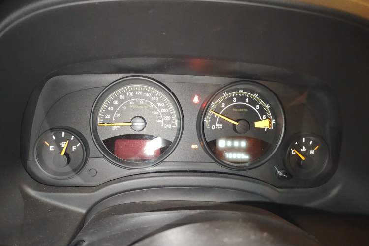 Used Jeep Patriot 2014 2.4L Sport Edition Instrument Cluster