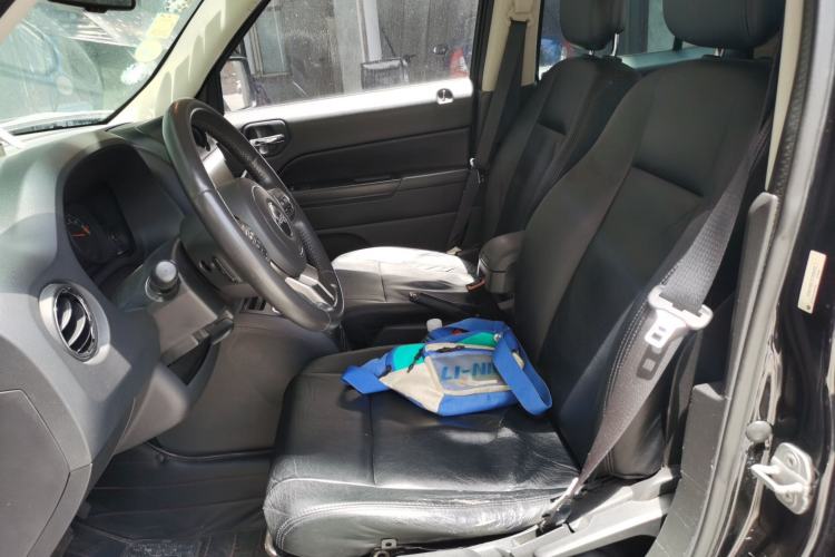 Used Jeep Patriot 2014 2.0L Sport Enhanced Edition Left Front Seat