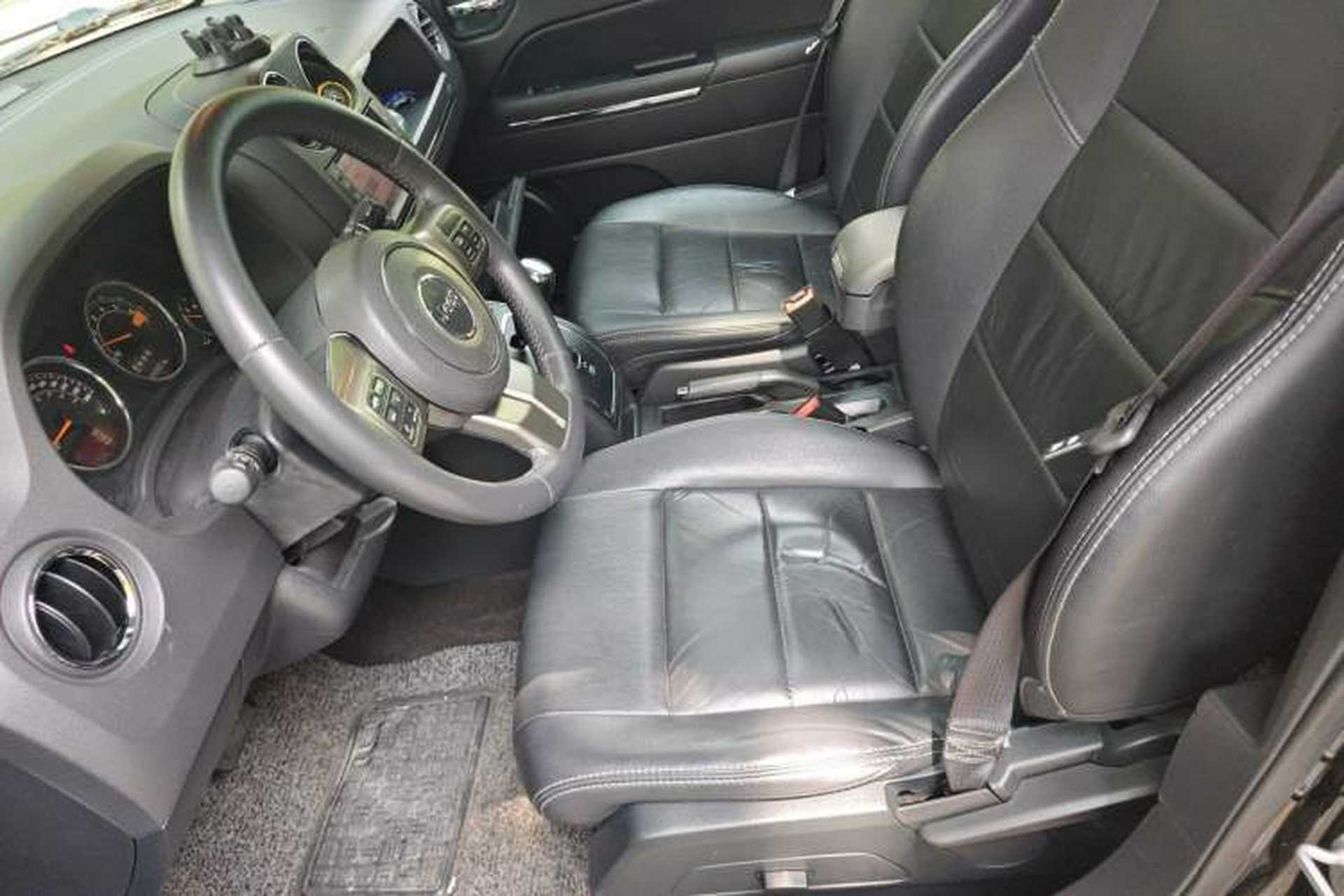 Used Jeep Patriot 2014 2.4L Luxury Navigation Edition Left Front Seat