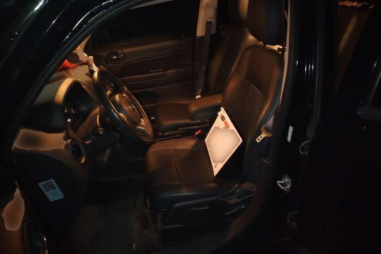 Used Jeep Patriot 2014 2.4L Sport Edition Left Front Seat