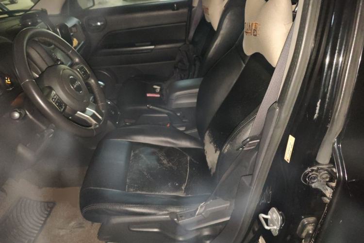 Used Jeep Patriot 2014 2.0L Sport Edition Left Front Seat