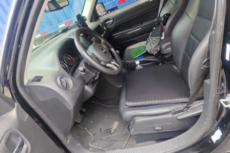 Used Jeep Patriot 2014 2.4L Luxury Navigation Edition Left Front Seat