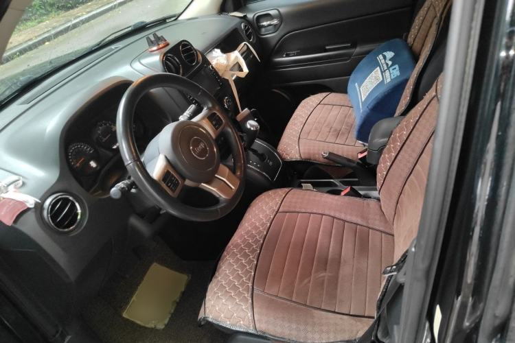 Used Jeep Patriot 2014 2.4L Sport Edition Left Front Seat