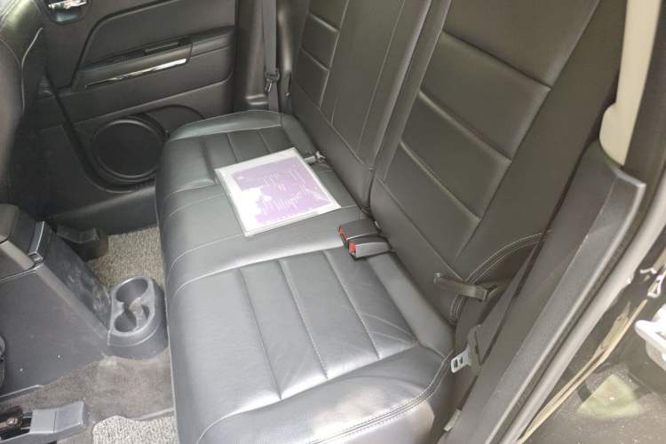 Used Jeep Patriot 2014 2.4L Luxury Navigation Edition Left Rear Seat