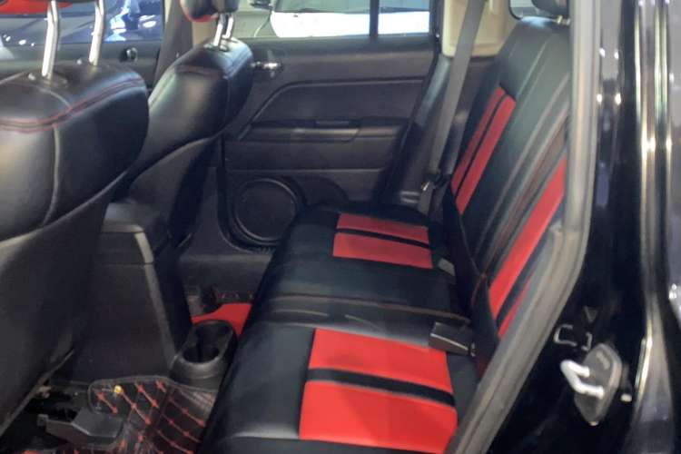 Used Jeep Patriot 2014 2.4L Sport Edition Left Rear Seat