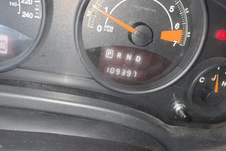 Used Jeep Patriot 2014 2.4L Sport Edition Odometer Close Up