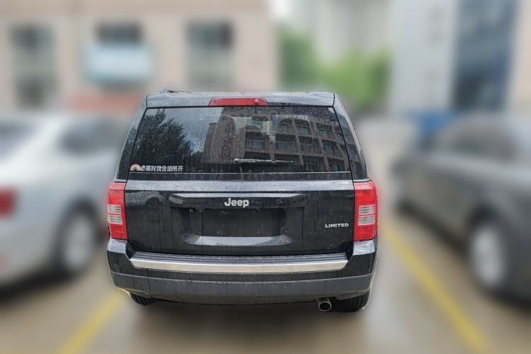 Used Jeep Patriot 2014 2.4L Luxury Navigation Edition Rear