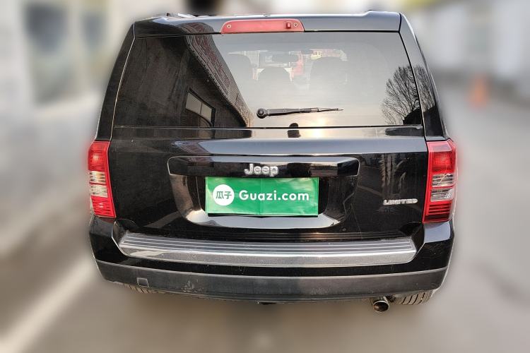 Used Jeep Patriot 2014 2.4L Luxury Navigation Edition Rear