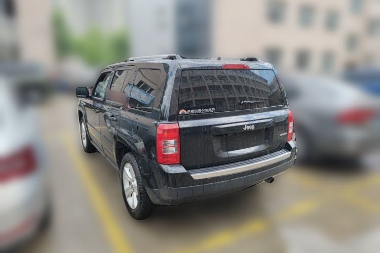 Used Jeep Patriot 2014 2.4L Luxury Navigation Edition Rear Left 45 Deg