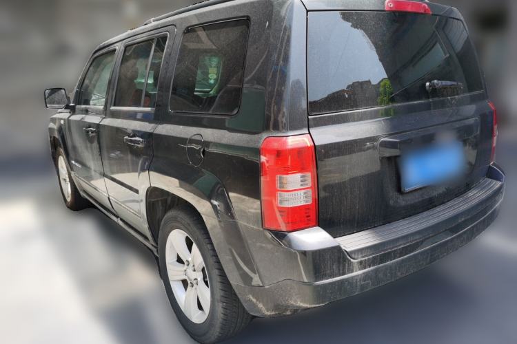 Used Jeep Patriot 2014 2.0L Sport Enhanced Edition Rear Left 45 Deg